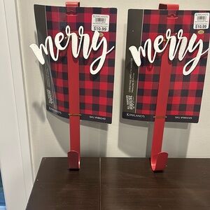NWT!!  over the door “Merry”hanger. Measures 15” long.